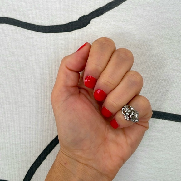 BOGO SALE Avon Flower Ring - Picture 2 of 4